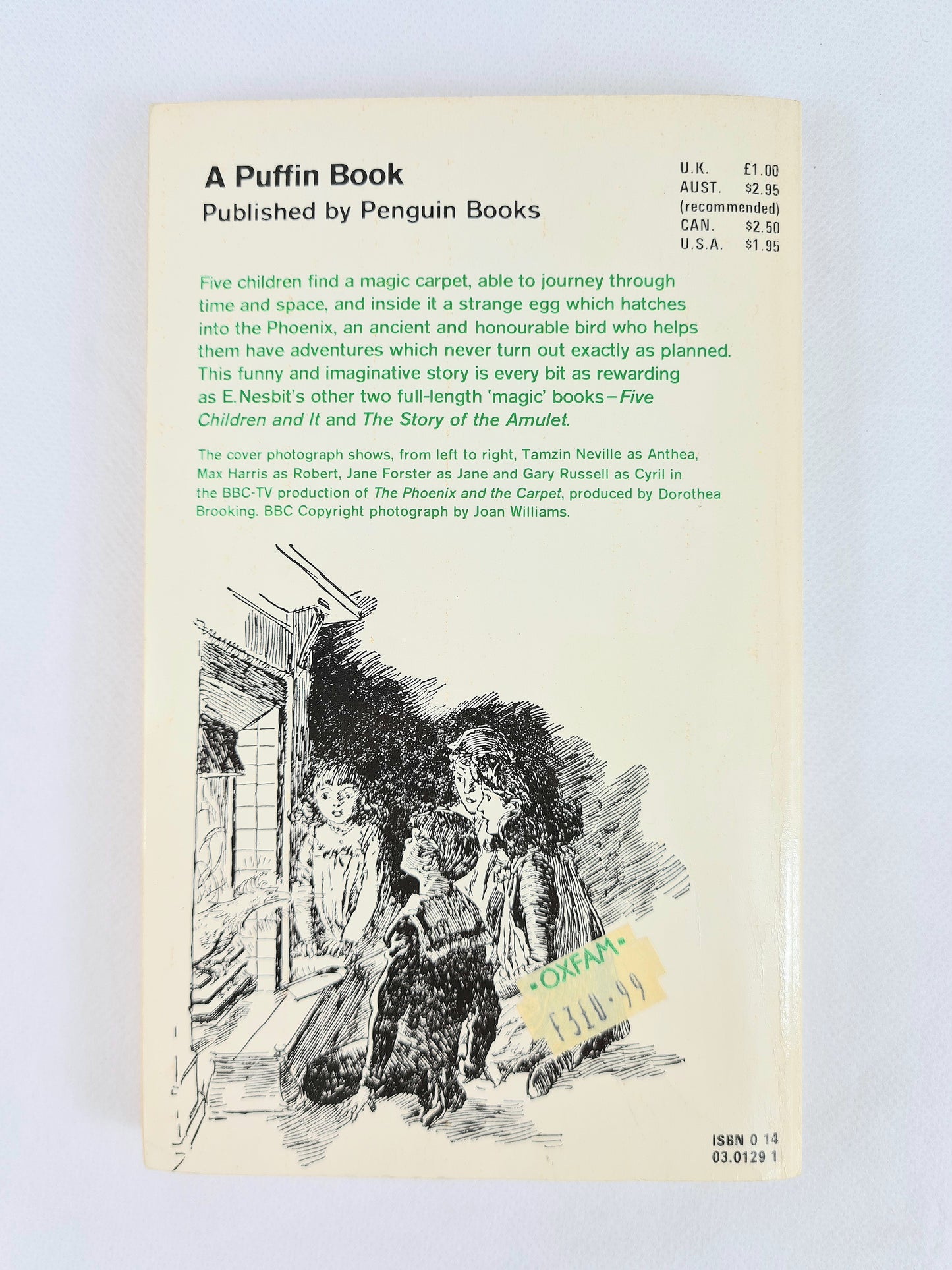 The Phoenix And The Carpet by E. Nesbit. Vintage Puffin book