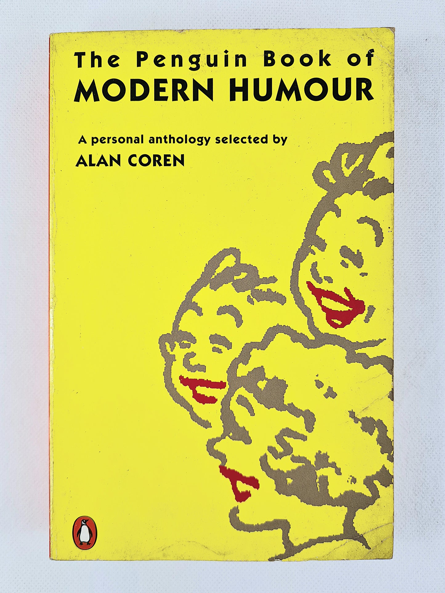 The Penguin Book Of Modern Humour. Penguin books