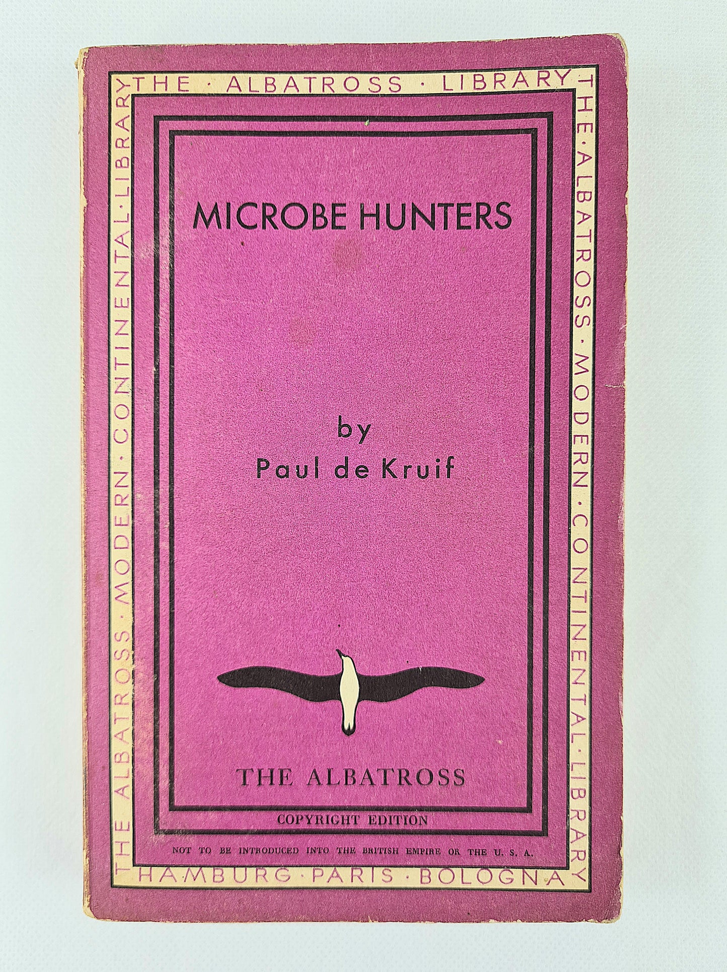Microbe Hunters by Paul de Kruif. Albatross Library 1934. Vintage book