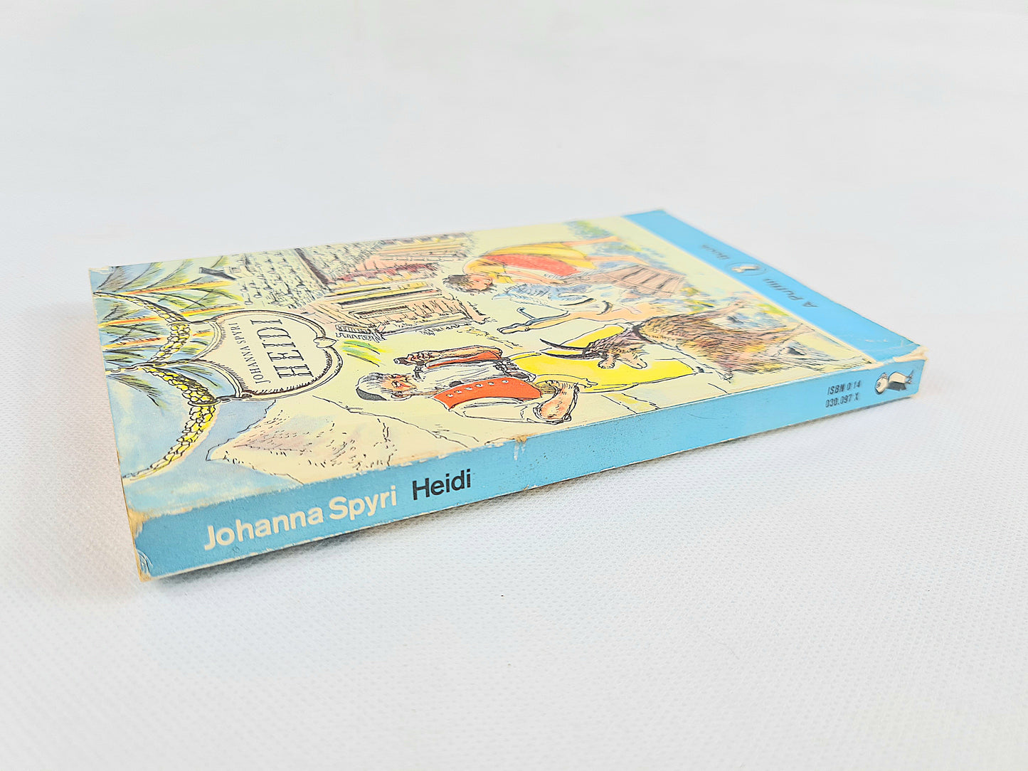 Heidi by Johanna Spyri. Vintage childrens Puffin book