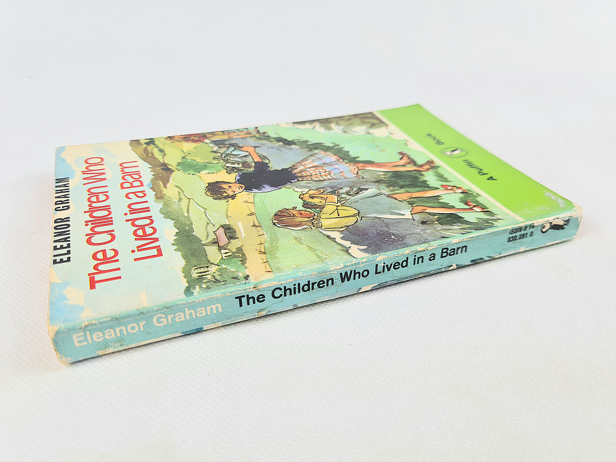 The Children Who Lived in a Barn by Eleanor Graham. Children's Puffin book.