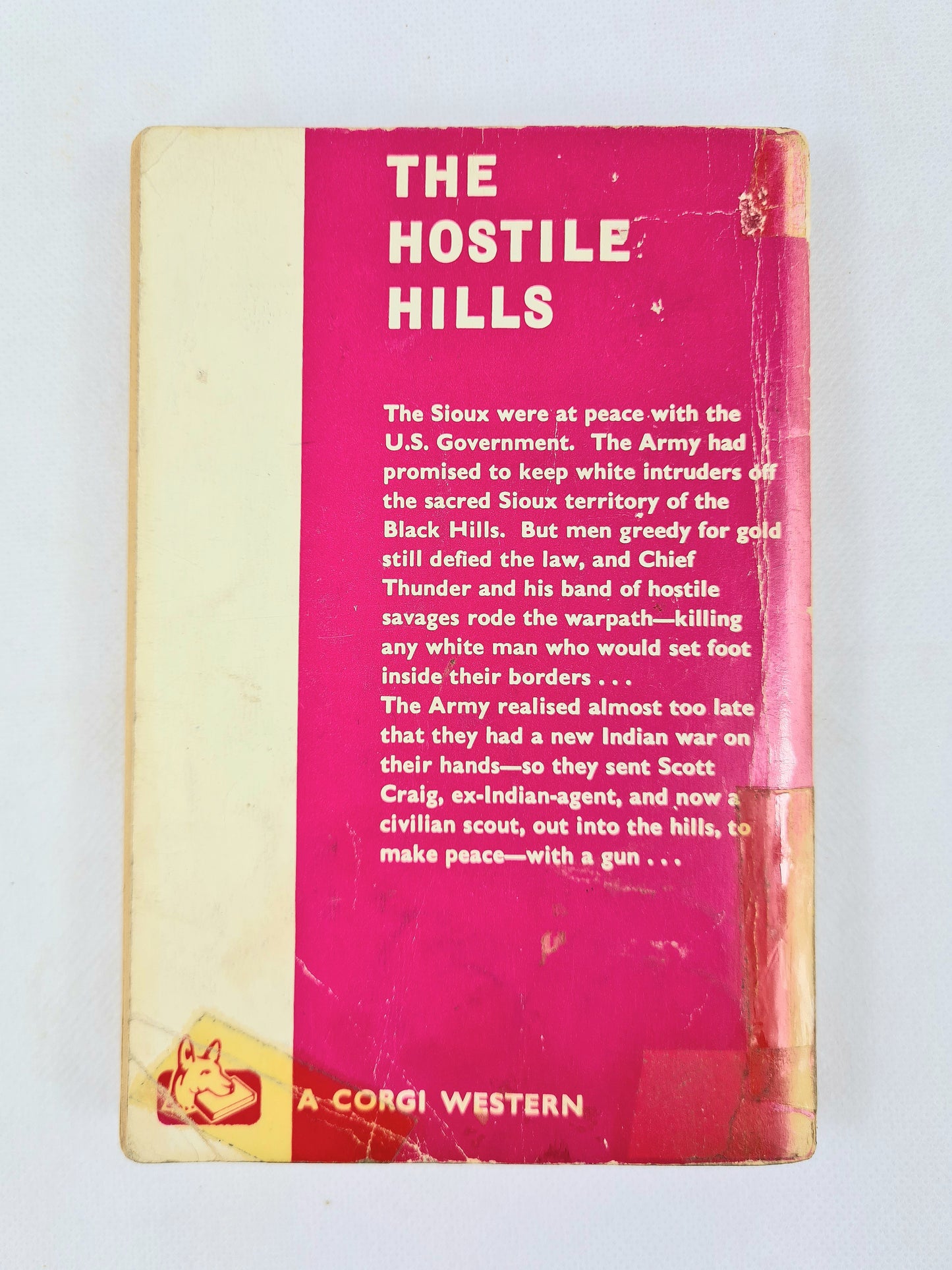 The Hostile Hills by E.E Halleran. Vintage western book.