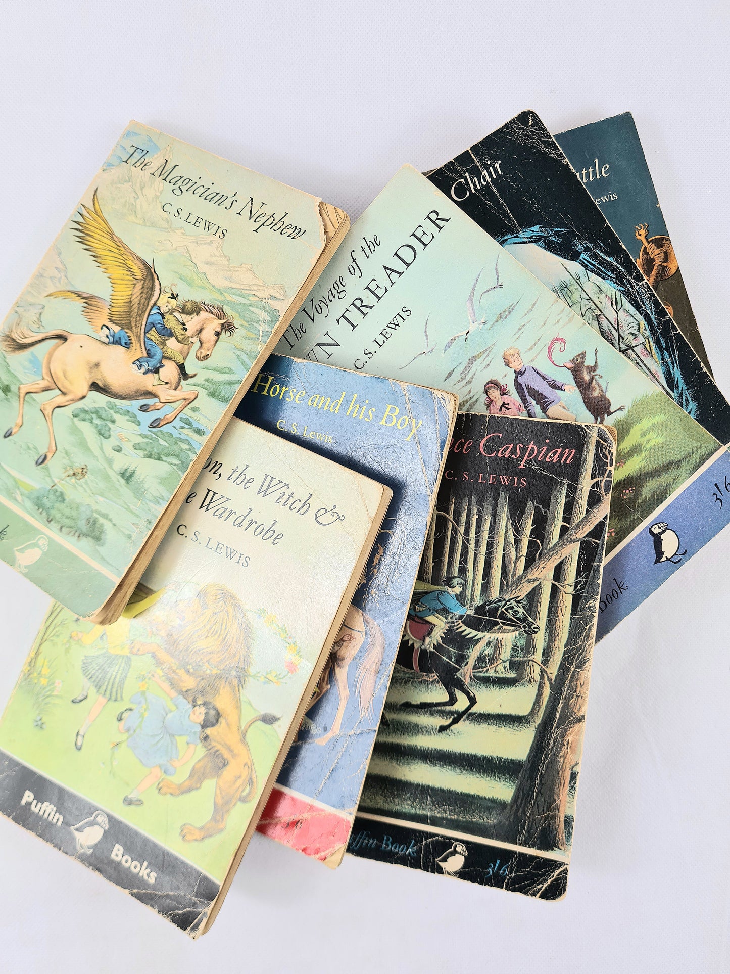 The Chronicles of Narnia by C.S Lewis. Full set. Vintage Puffin Books.
