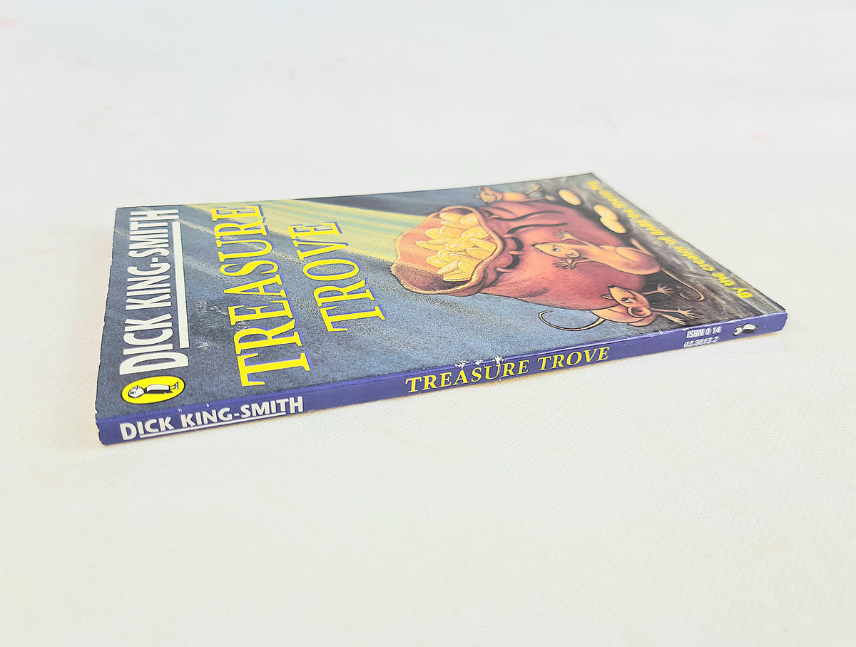 Treasure Trove – Dick King-Smith. Puffin publications