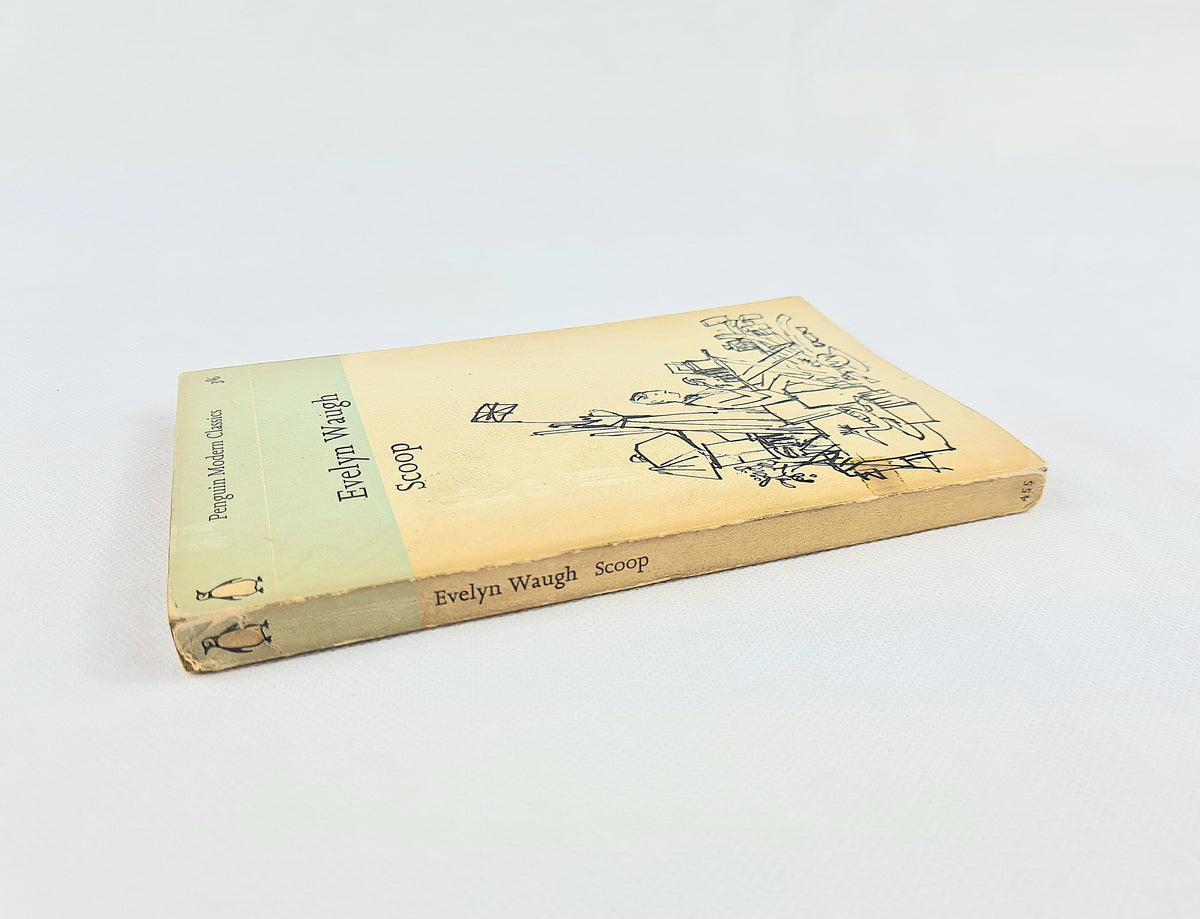 Scoop by Evelyn Waugh – 1965 Penguin Modern Classics Paperback