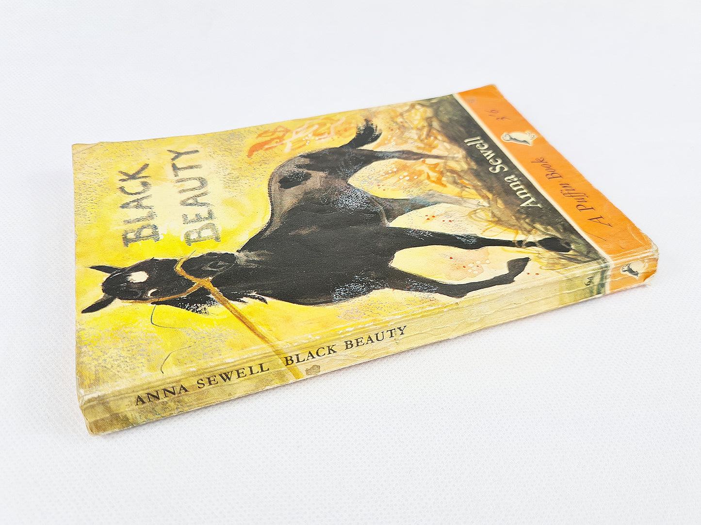 Vintage copy of Black Beauty. Puffin Books