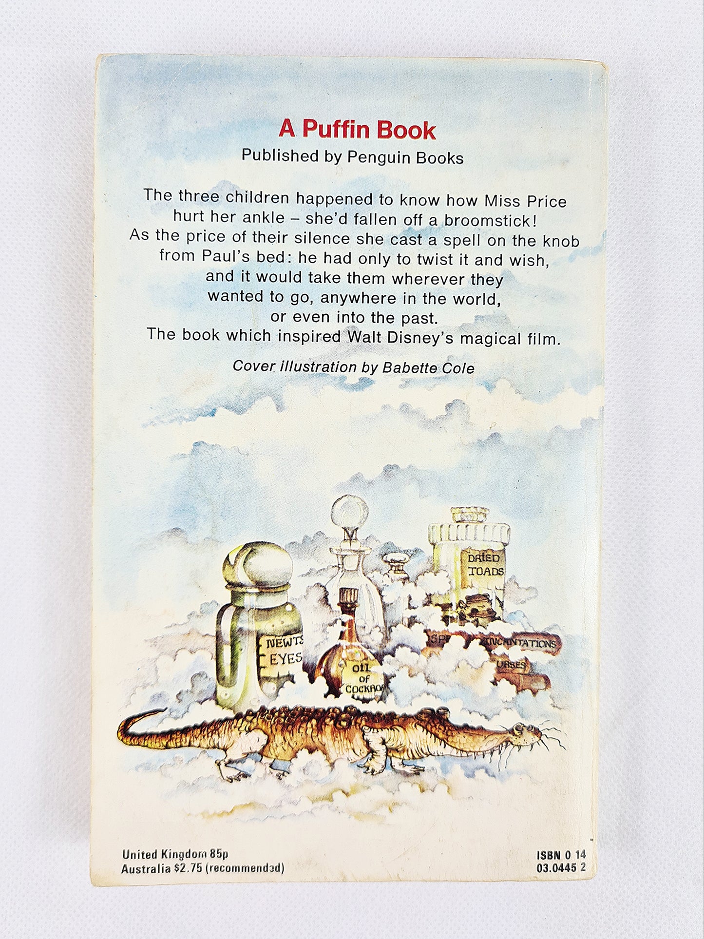 Bedknob and Broomstick by Mary Norton - Vintage Puffin Book 1980