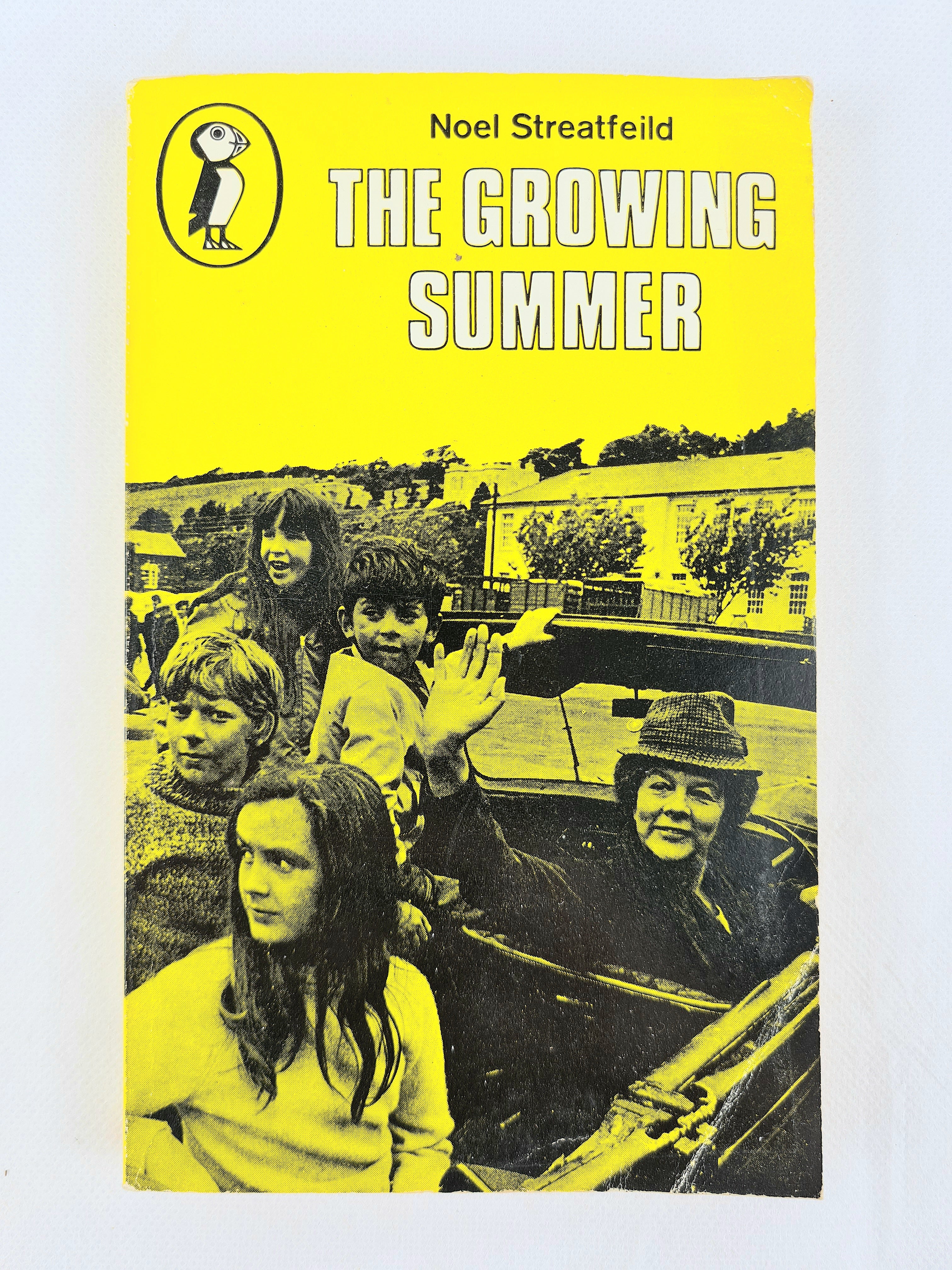 The Growing Summer by Noel Streatfeild. Children's book. Puffin public – thevintagebookcompany