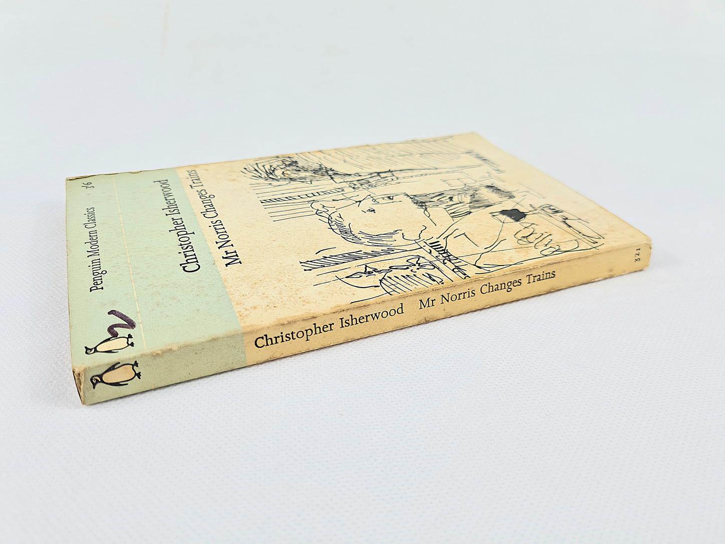 Mr Norris Changes Trains by Christopher Isherwood. Penguin Classics. Vintage paperback book
