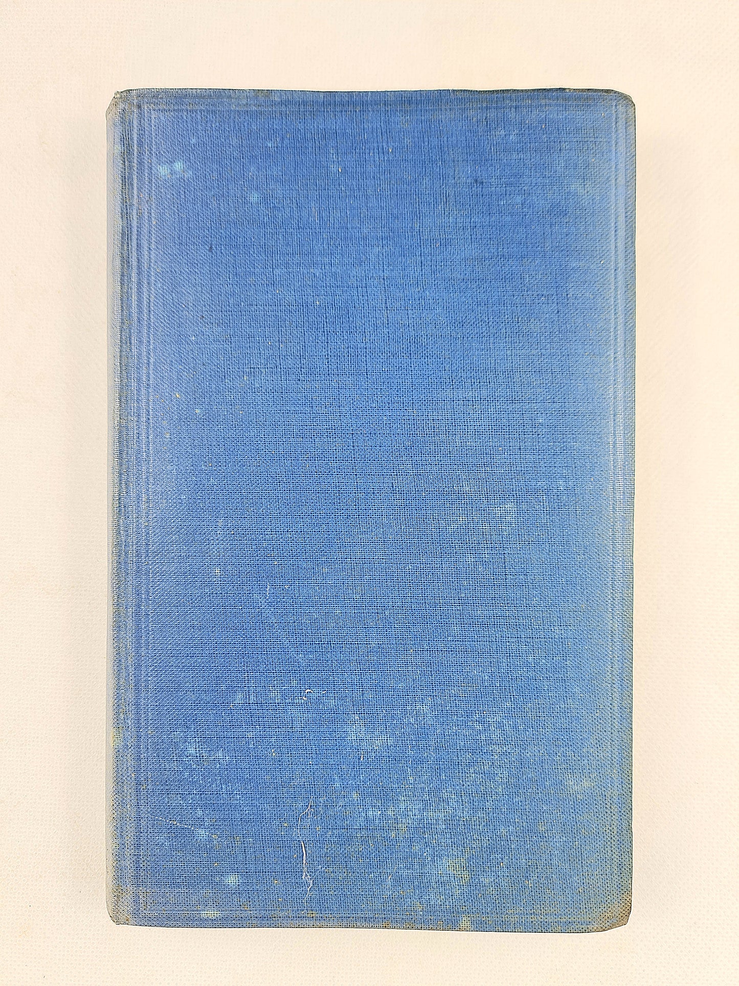 The Albatross Book Of Living Verse. Vintage poetry book.