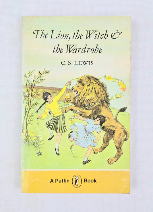 The Lion, the Witch and the Wardrobe by C.S Lewis. Vintage children's book. Puffin Books.