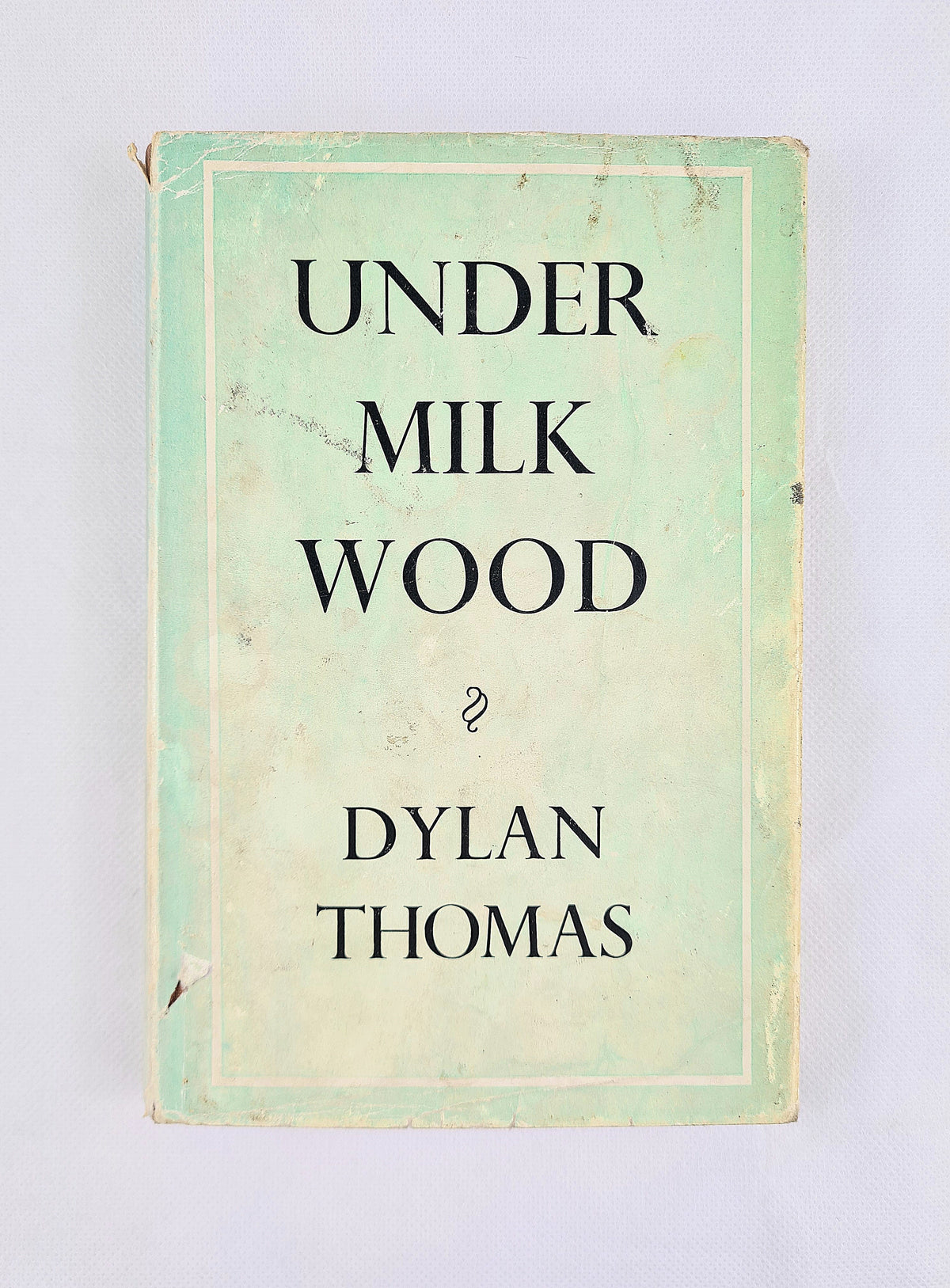 Under Milk Wood. Vintage poetry book 
