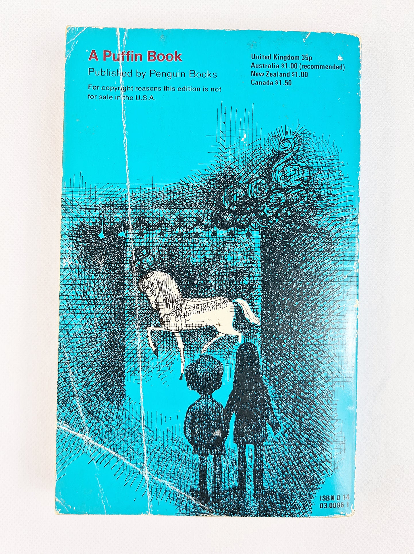 The Circus Is Coming, Noel Streatfeild - Puffin Books 1974
