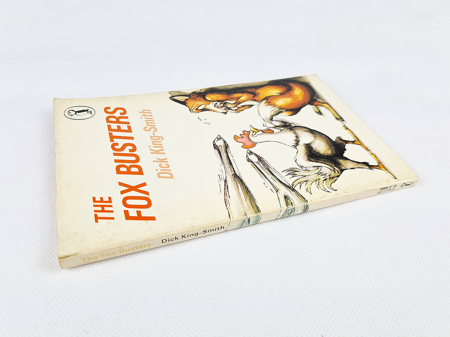 The Fox Busters, Dick King Smith - Puffin 1980 – thevintagebookcompany