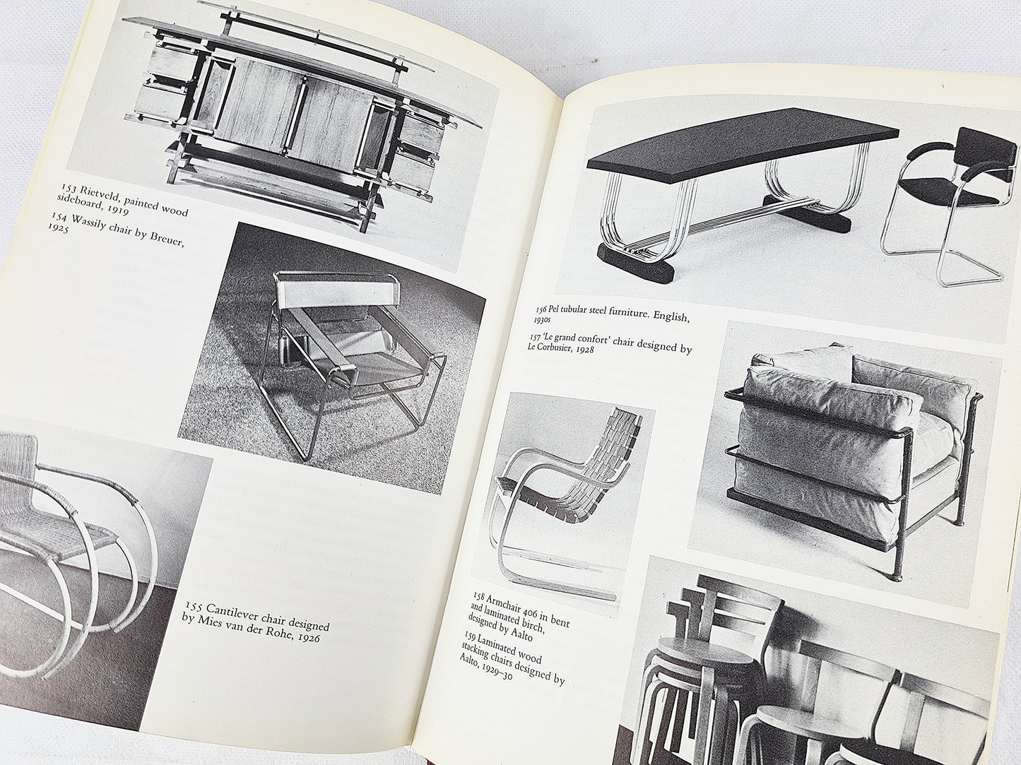 Furniture, A Concise History, Edward Lucie-Smith